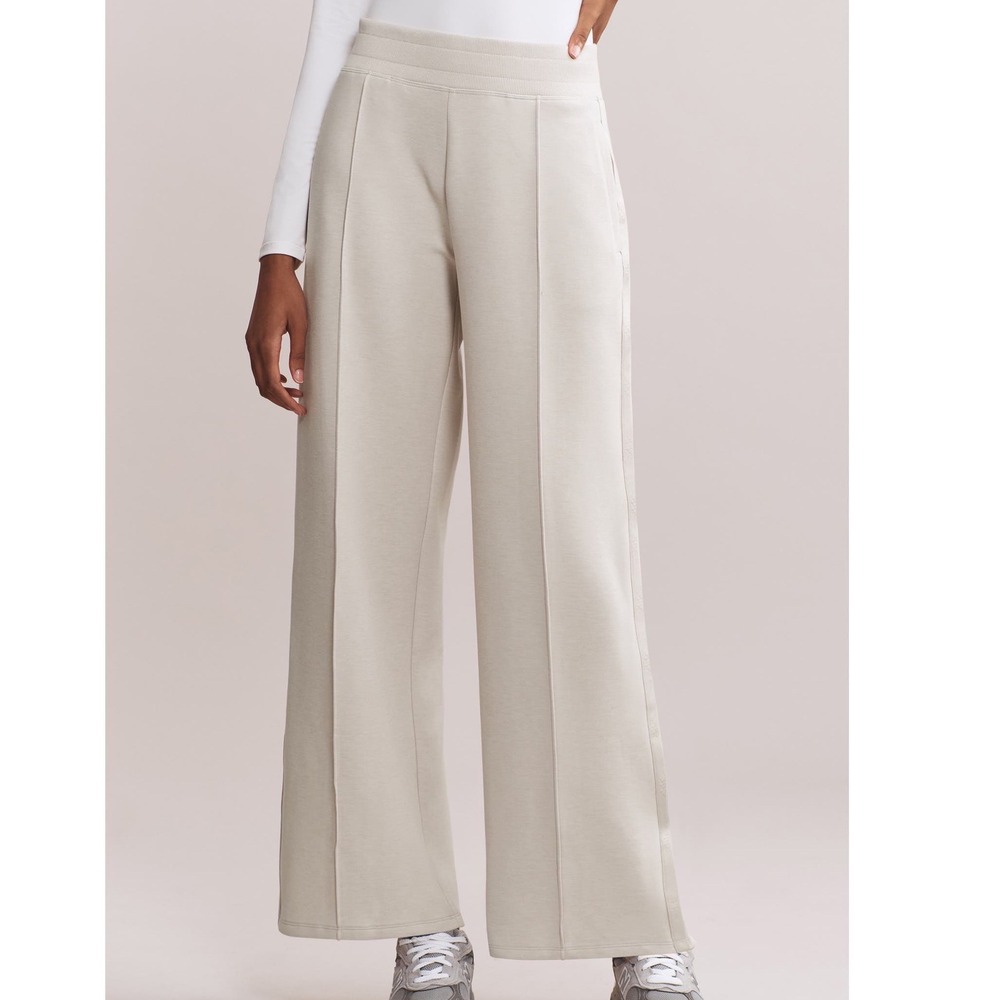 Rhône Women's DreamGlow Trousers Cream Beige Wide Leg Lounge Athleisure Pants XS